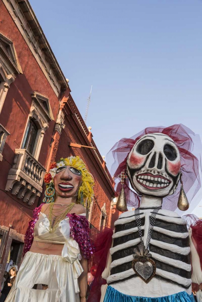 Mexico Puppets in Mojiganga music celebration